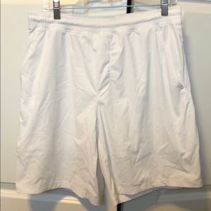 Men’s Lululemon Pacebreaker short w/liner 9”